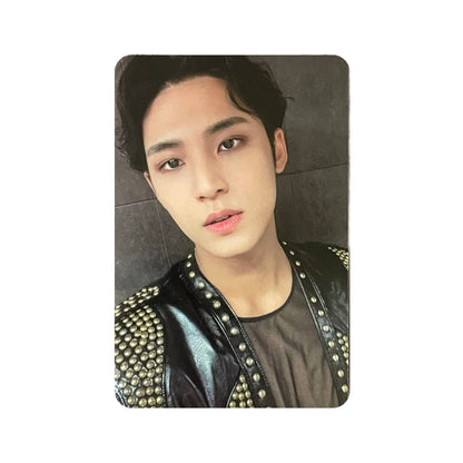 SEVENTEEN TOUR-ING VOD: World Tour Be The Sun Official Photocards and Postcards