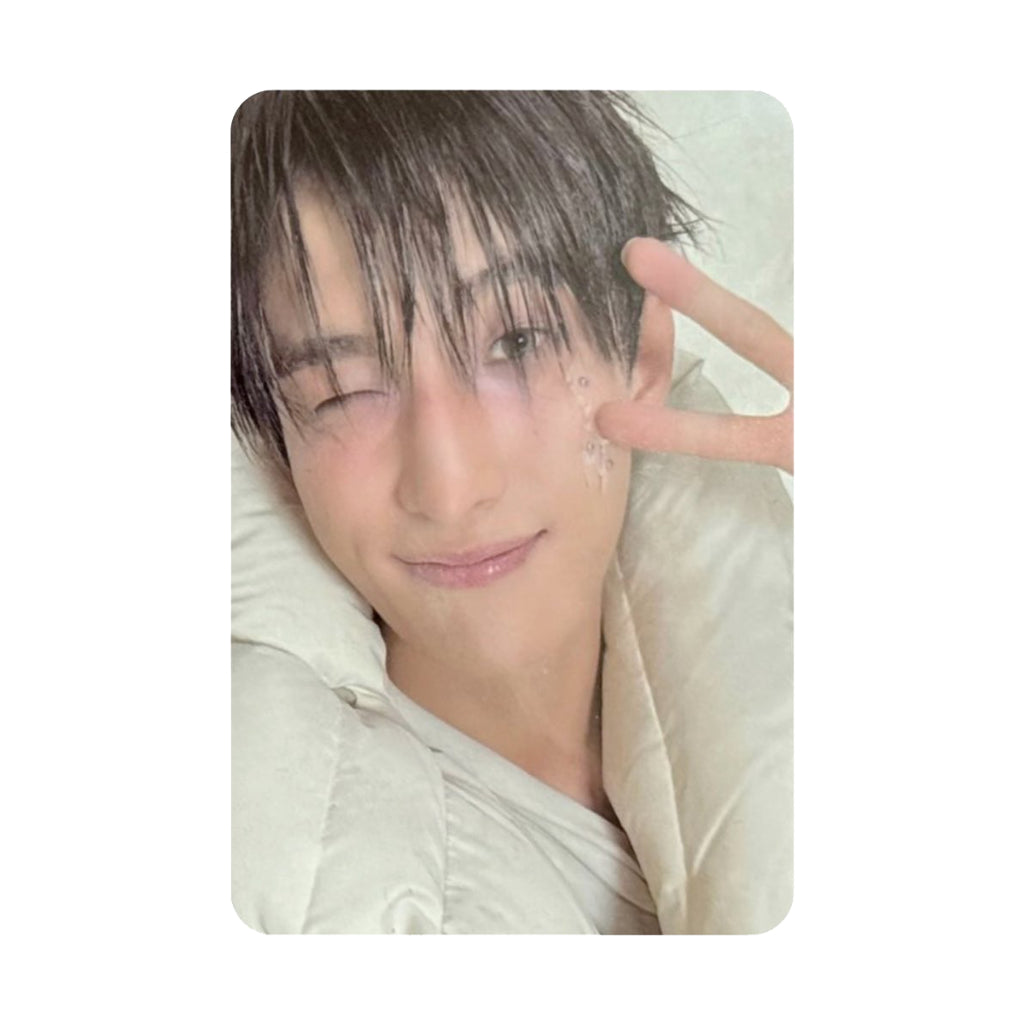 [WEVERSE GLOBAL] SEVENTEEN HAPPY BURSTDAY Standard Version GV Event Benefit Photocards