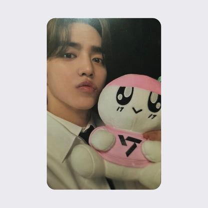 SEVENTEEN US Carat World / Reflective Windbreaker Bongbongie Photocard