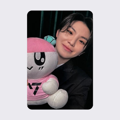 SEVENTEEN US Carat World / Reflective Windbreaker Bongbongie Photocard