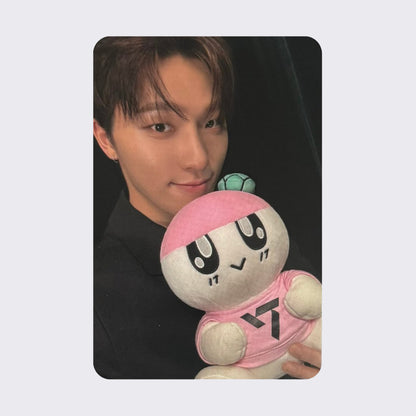 SEVENTEEN US Carat World / Reflective Windbreaker Bongbongie Photocard