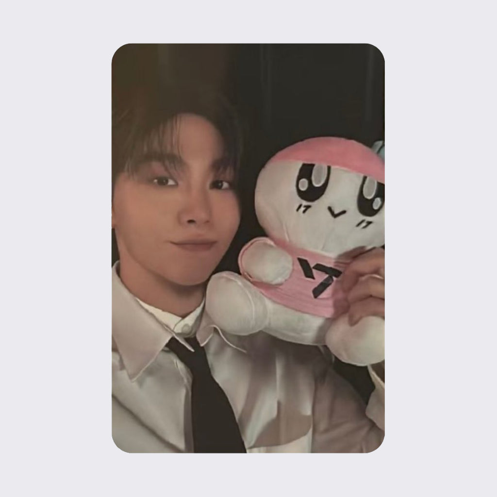 SEVENTEEN US Carat World / Reflective Windbreaker Bongbongie Photocard