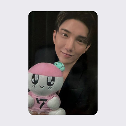 SEVENTEEN US Carat World / Reflective Windbreaker Bongbongie Photocard